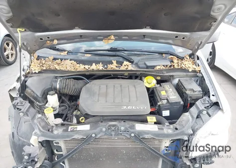 2018 Dodge Grand Caravan Sxt z USA, uszkodzony, nr VIN 2C4RDGCG4JR224070